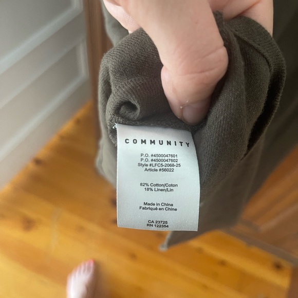 Oversized tank top from Aritzia - Picture 3 of 3